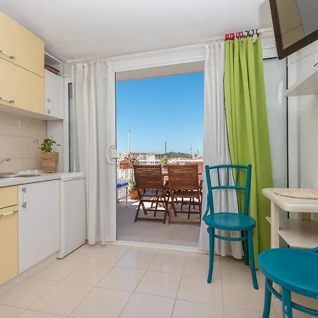 Little House Appartamento Makarska