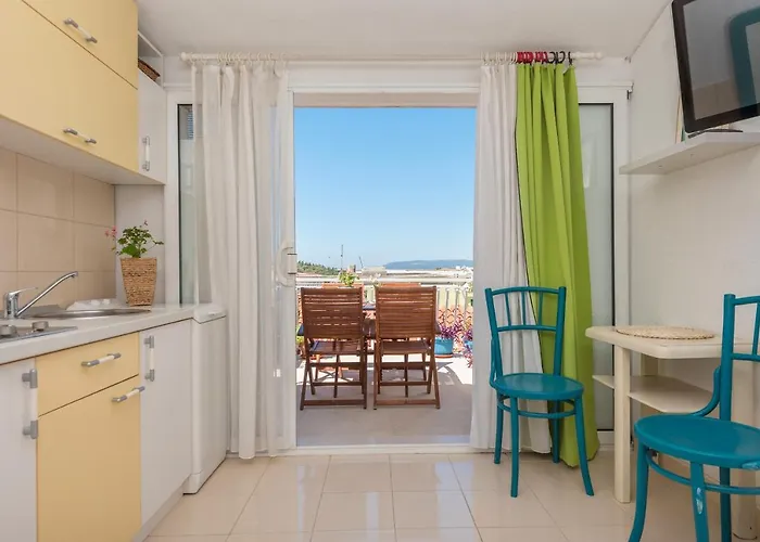 Little House * Makarska