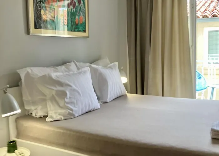 Little House Макарска